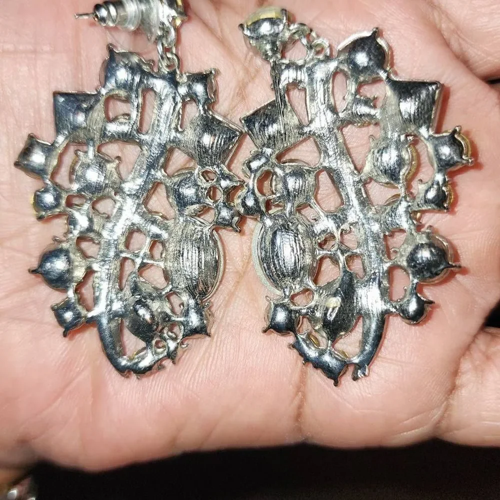 Ornate costume jewelry set
